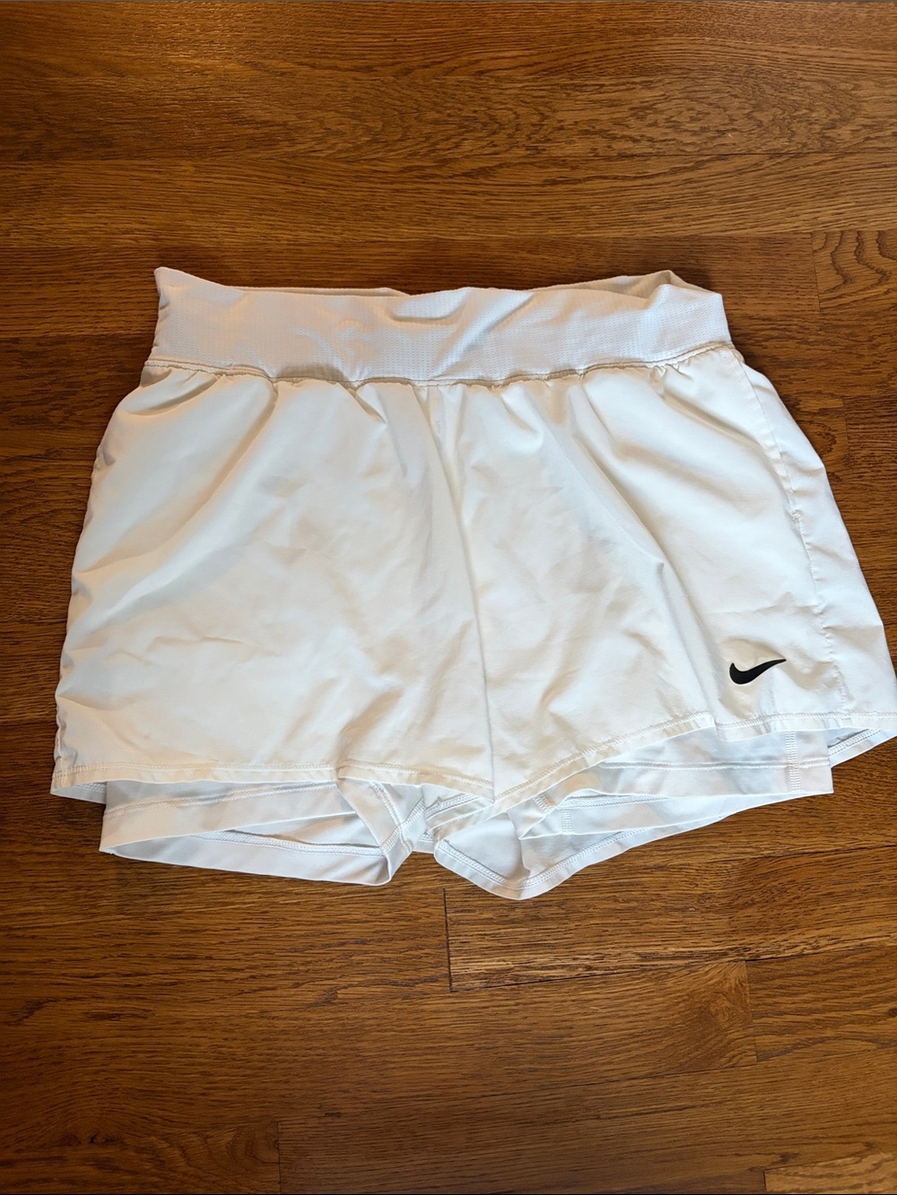 Nike White Women’s Tennis Shorts and Skort Lot - Picture 5 of 5